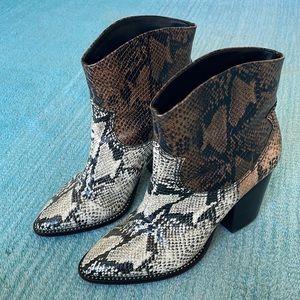 Schultz snake print booties, 8M